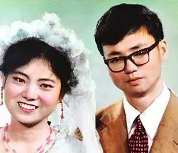 80年代_80年代婚纱照图片